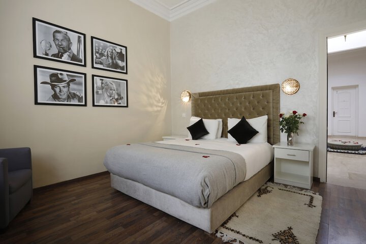 Room 5 of 61