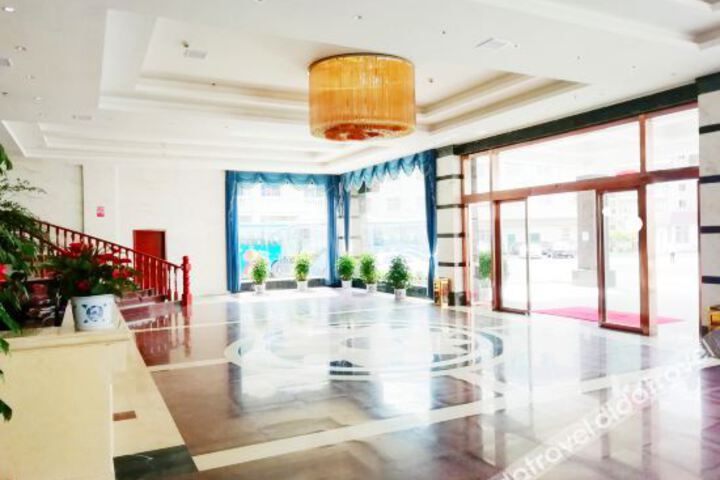 Hotel Interior 8 of 27