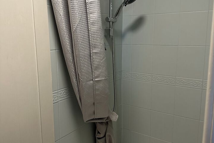 Room 60 of 171