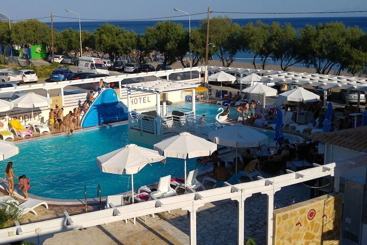 Pool Hotel