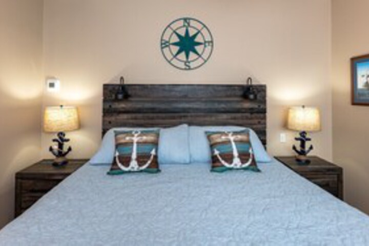 Room 216 of 253