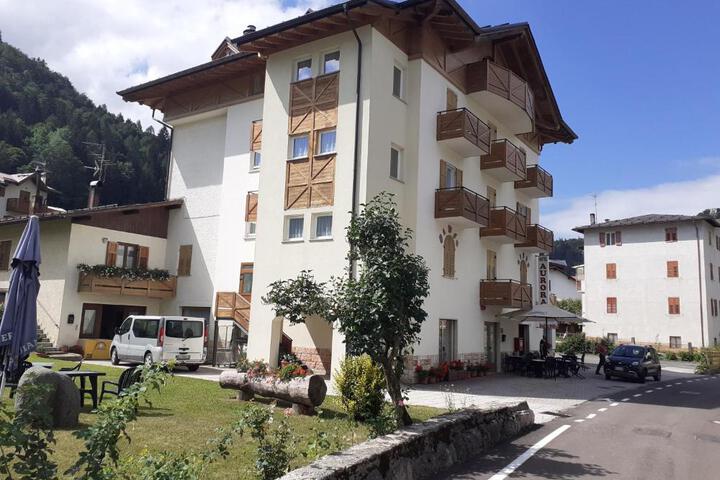 Hotel Aurora