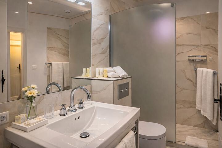 Clean Restrooms