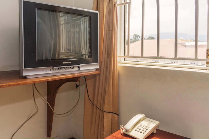 Room 24 of 84