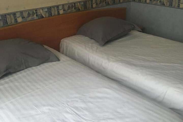 Room 25 of 64