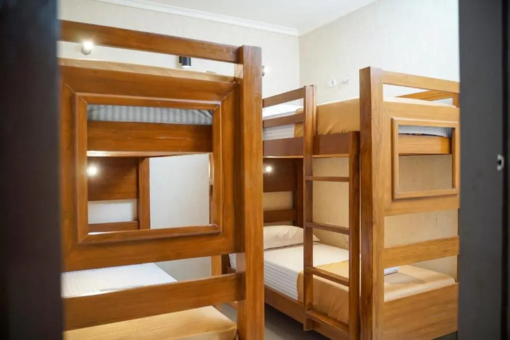 Room 5 of 20