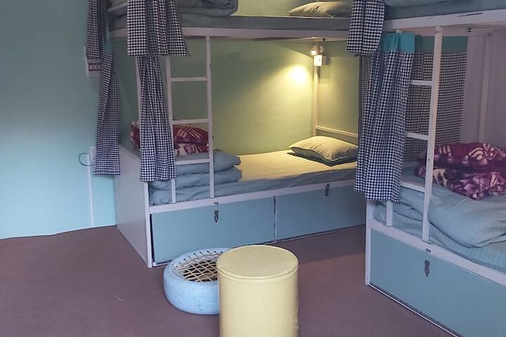 Room 8 of 23
