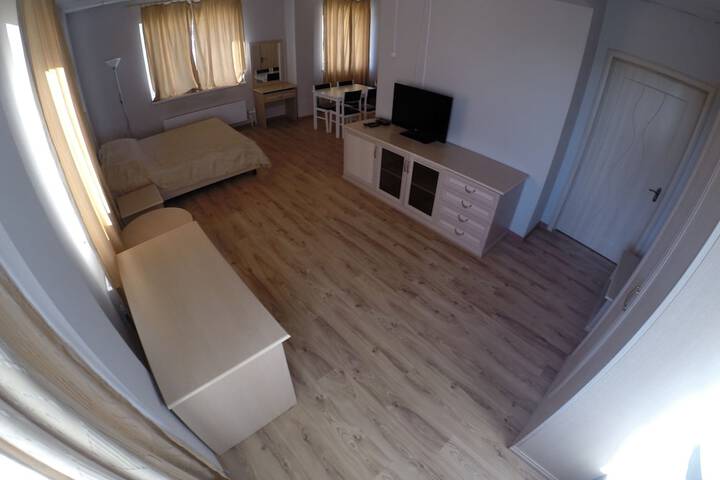 Room 19 of 37