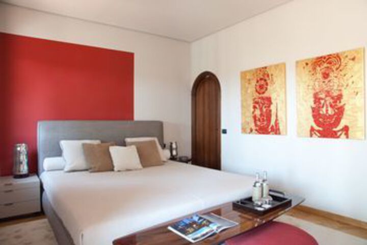 Room 16 of 71