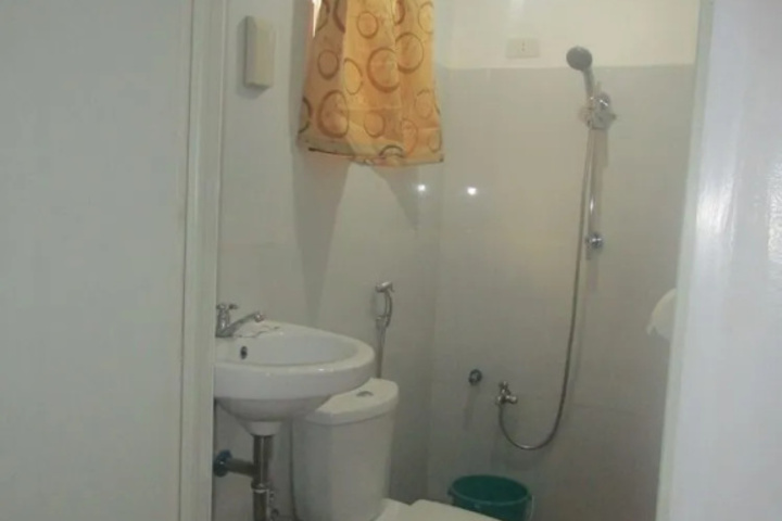 Room 9 of 20