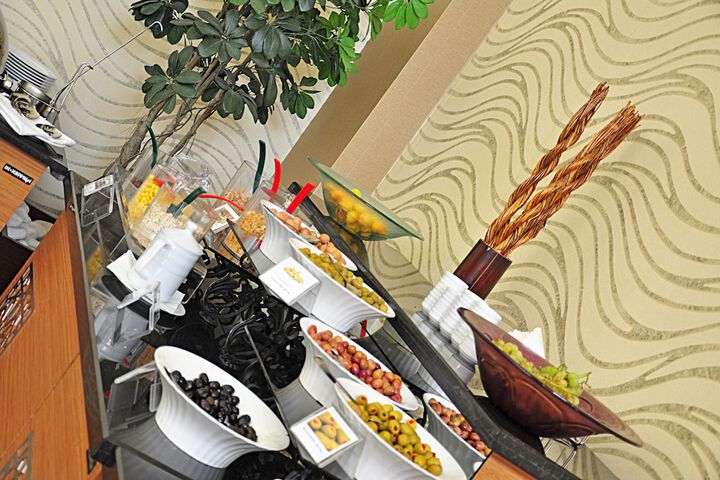 Breakfast/Coffee Service 34 of 60
