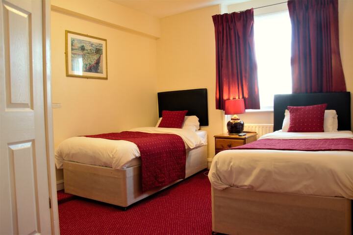 Room 6 of 47