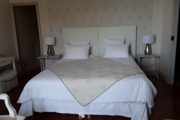 Room 3 of 46
