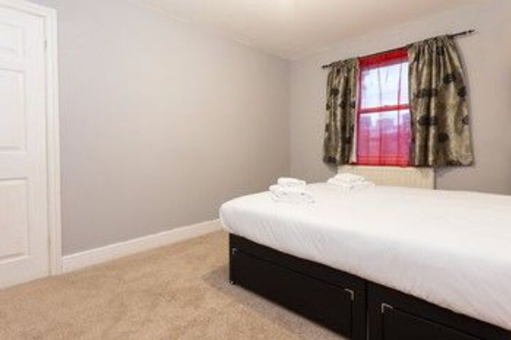 Room 12 of 24