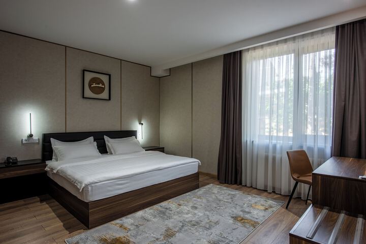 Room 15 of 61