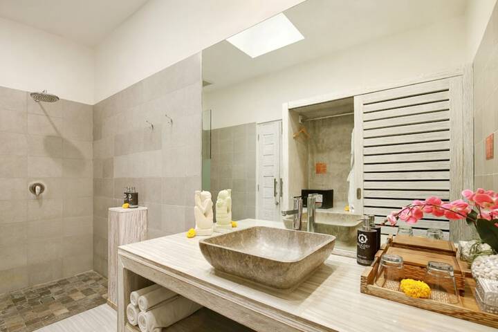 Bath Photo
