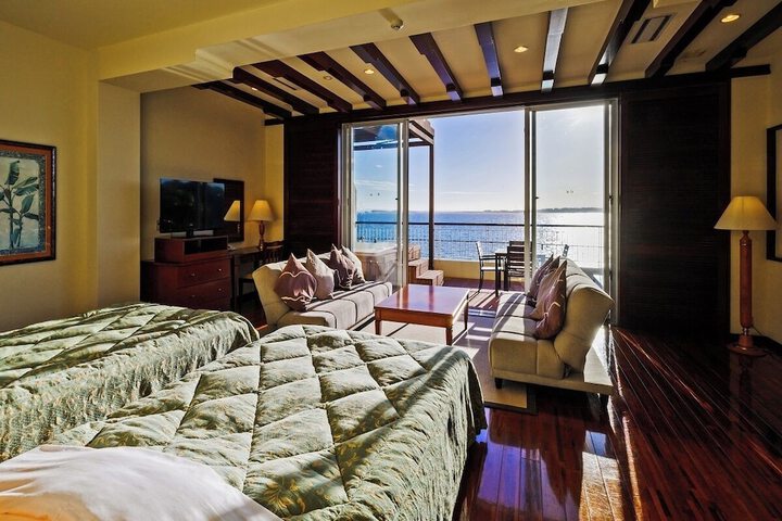 Room 26 of 105