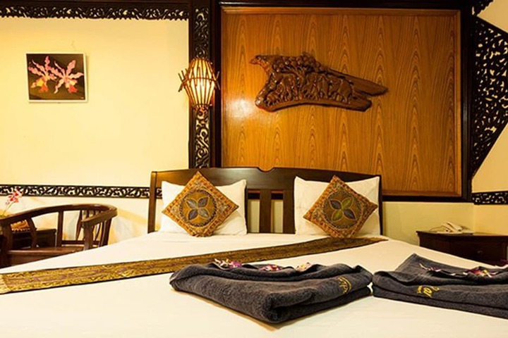 Room 15 of 63
