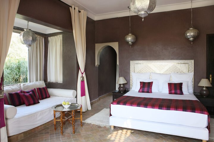 Room 5 of 27
