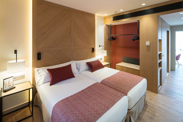 Room 16 of 78