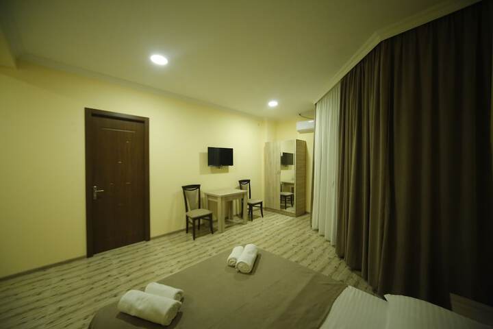Room 3 of 51