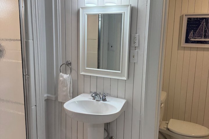 Room 16 of 24