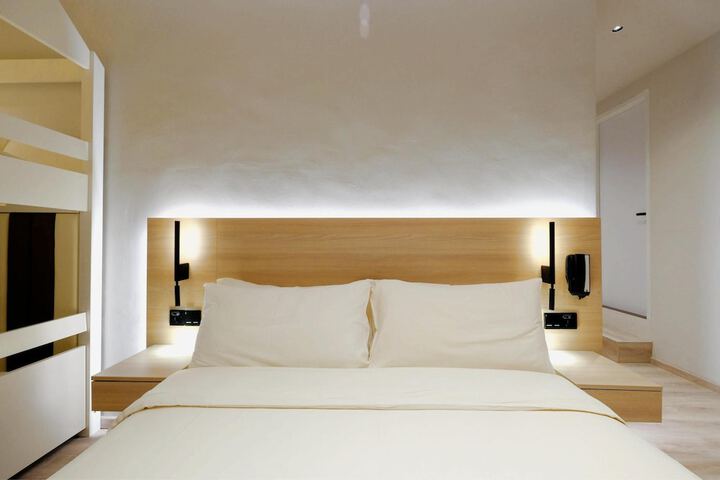 Room 49 of 112