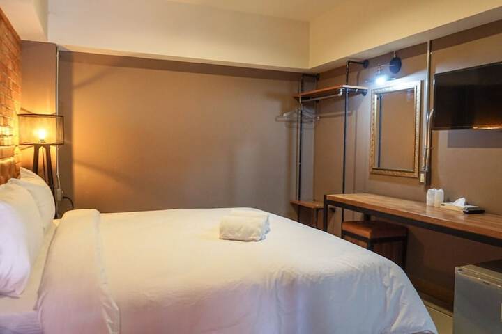 Room 4 of 21