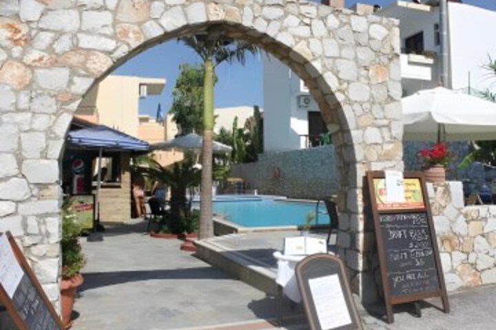 Hotel Lola