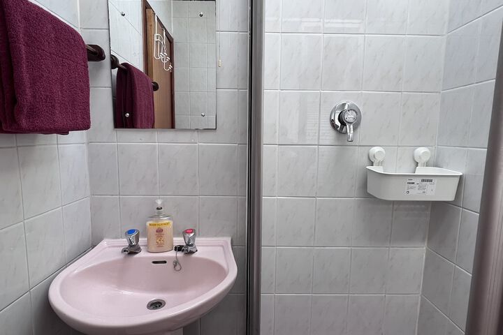 Room 30 of 37