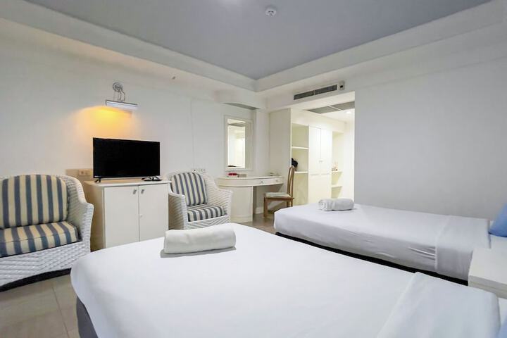 Room 14 of 40