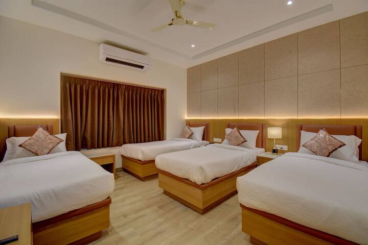 Room 20 of 49