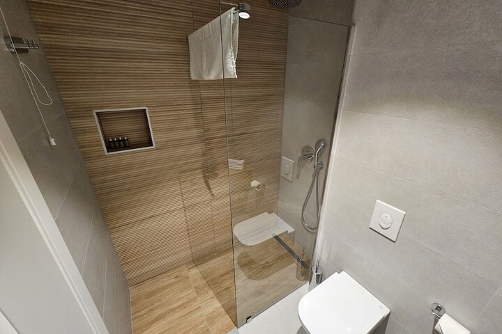 Room 40 of 57
