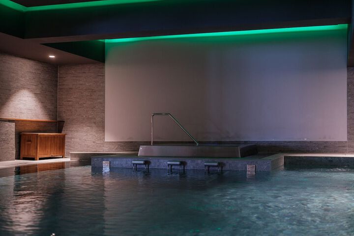 Pool 53 of 71