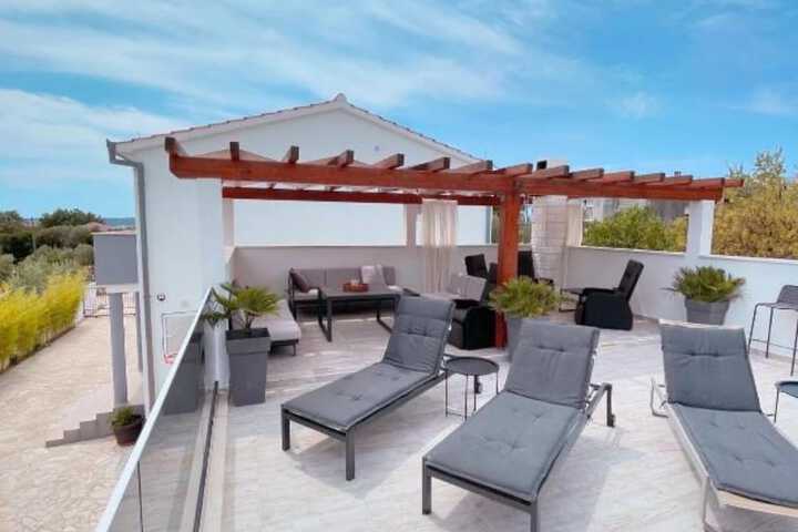 Terrace/Patio 17 of 42