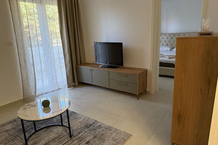 Room 29 of 74