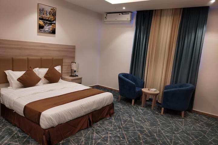 Room 10 of 21