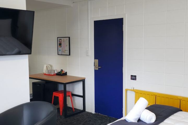Room 96 of 165