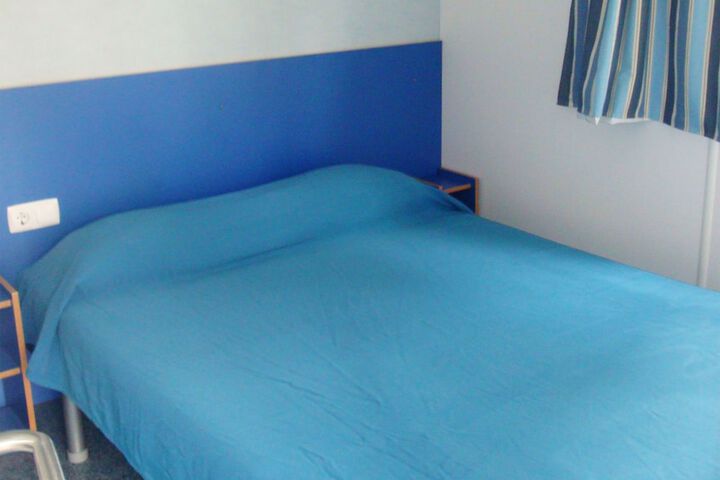 Room 4 of 42
