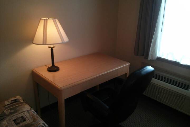 Room 8 of 29