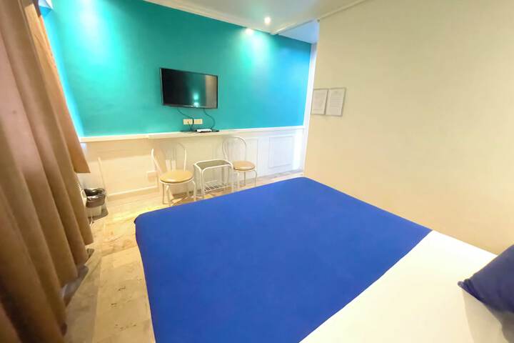 Room 30 of 62
