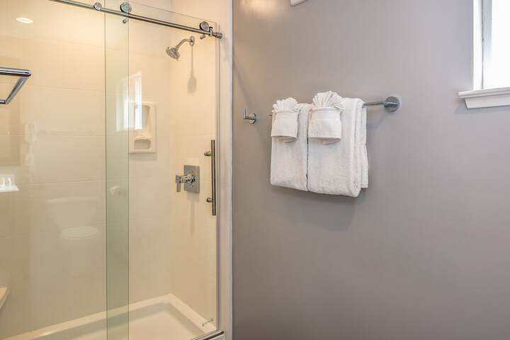Room 40 of 53
