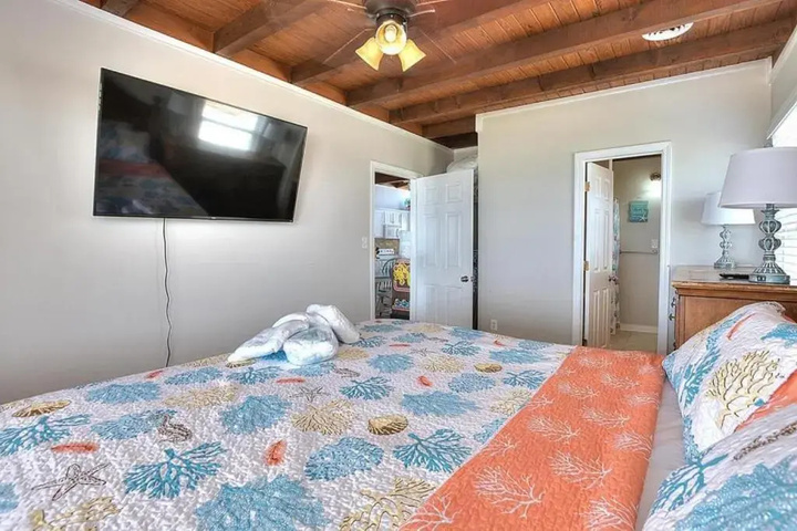 Room 3 of 19