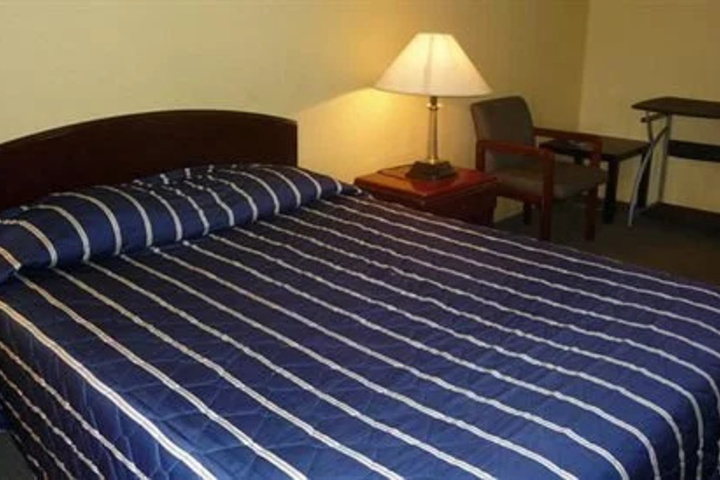 Room 2 of 34