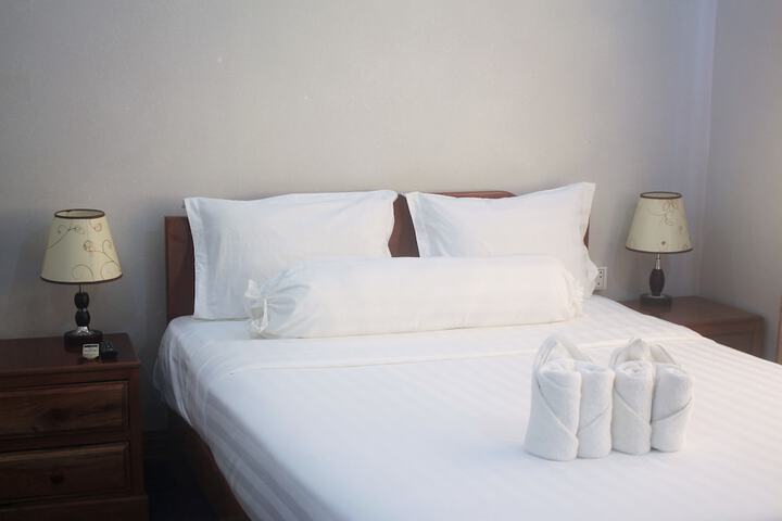 Room 10 of 52
