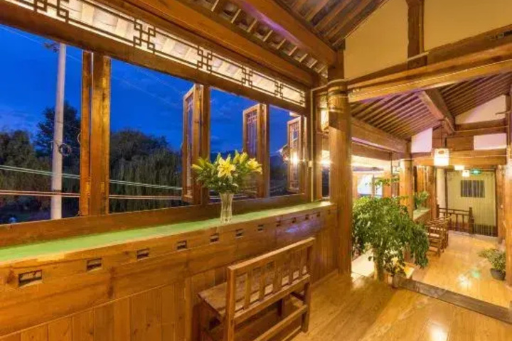 Lijiang Lake House