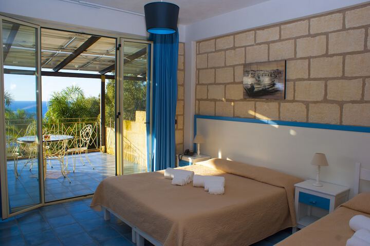 Room 7 of 62