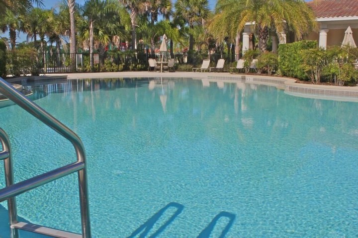 Pool 12 of 20