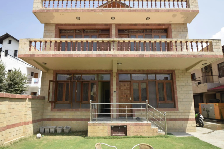 OYO 16980 Akbars Retreat