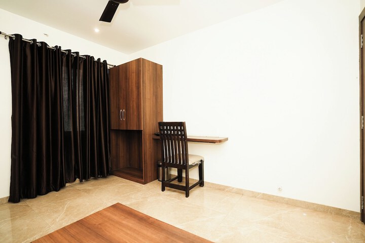 Room 30 of 48